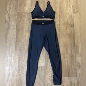 ALO Yoga Deep Blue Bra and Leggings Set